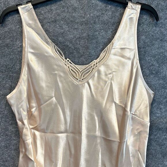 NWT CABERNET Women’s Camisole Satin Lace Trim Sleeveless Champagne Size Large - Picture 3 of 14